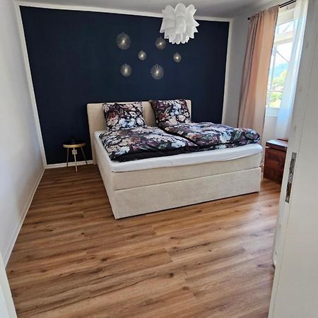 Stilvolles Apartment Байрсброн Экстерьер фото